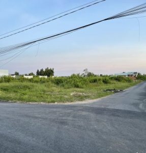 Bán lô đất đẹp MT nhựa, xóm Rạch, phường Long Thuận, Gò Công